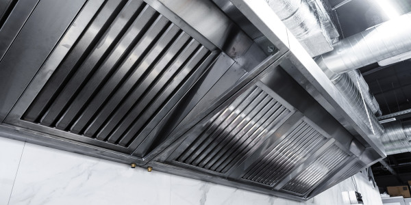 Limpiezas de Conductos de Extracción y Ventilación Tírvia · Cocina de Braserías