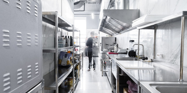 Limpiezas de Conductos de Extracción y Ventilación Alins · Cocina de Caterings