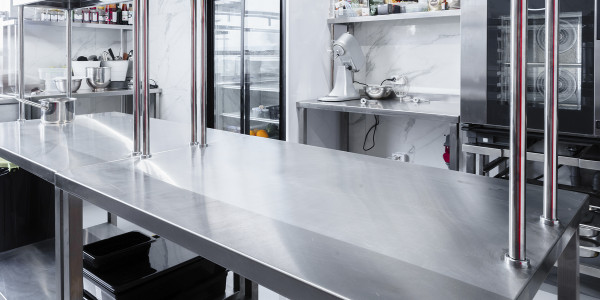 Limpiezas de Filtros, Turbinas y Motores en Pirineus · Cocina de Masías